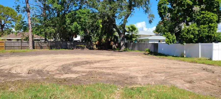 4543 Indianapolis Street Ne, Saint Petersburg, FL 33703 - #3