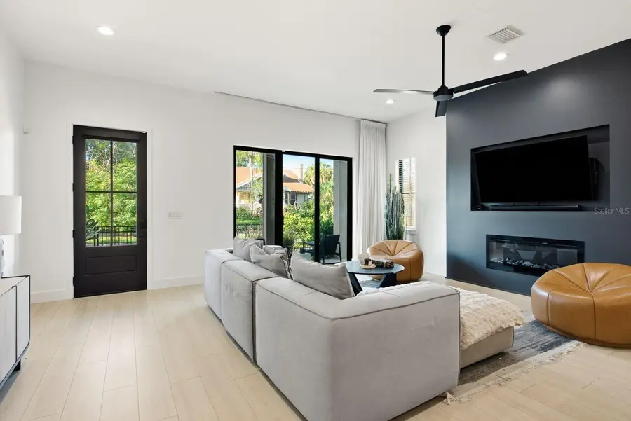 501 W Warren Avenue #2, Tampa, FL 33602 - #3