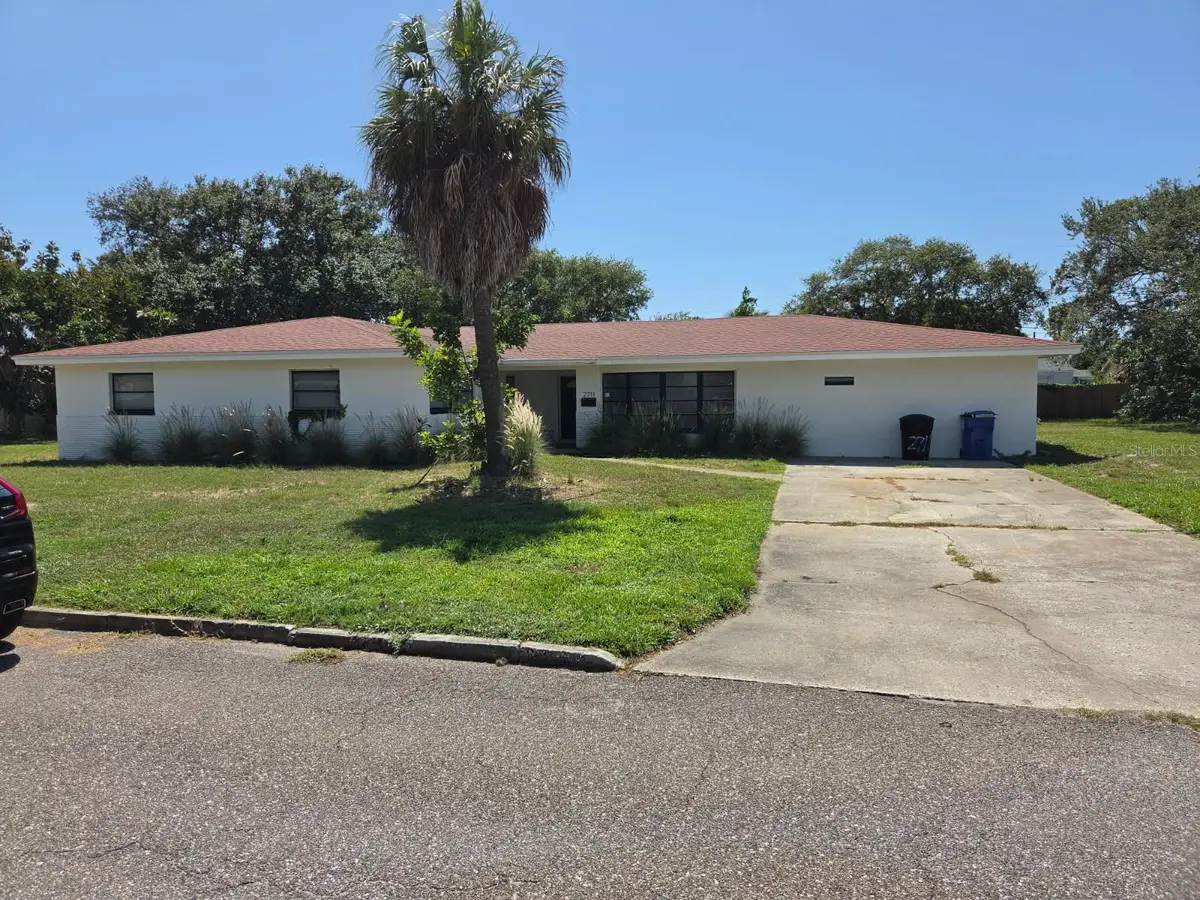 2711 Queen Street S, Saint Petersburg, FL 33712 - #1