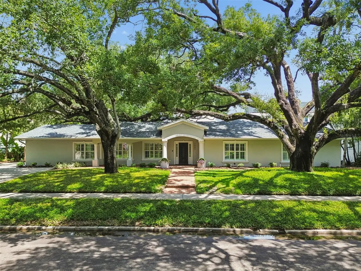 2807 W Fountain Boulevard, Tampa, FL 33609 - #1