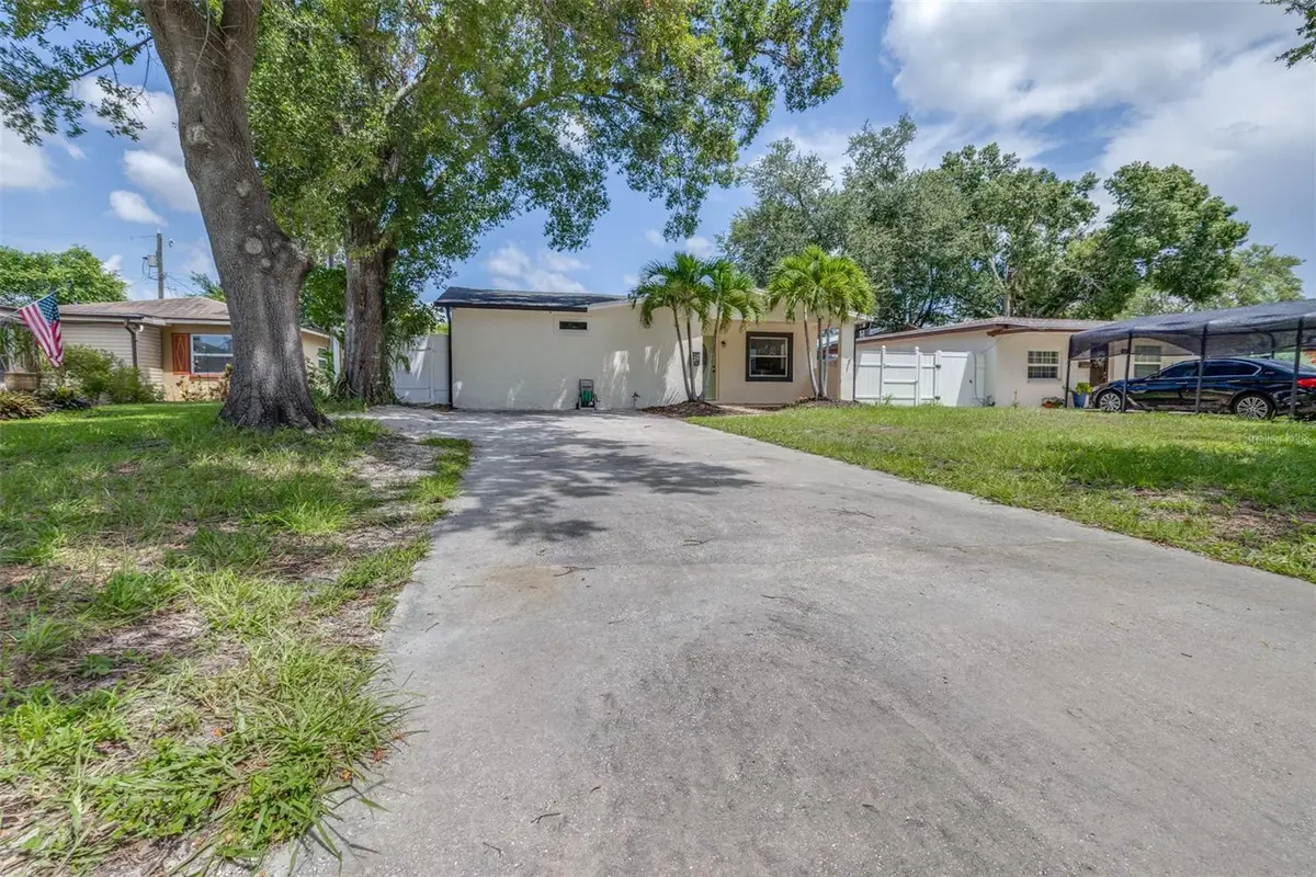 729 88th Avenue N, Saint Petersburg, FL 33702 - #1