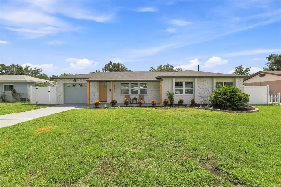 6041 15th Street N, Saint Petersburg, FL 33703 - #2