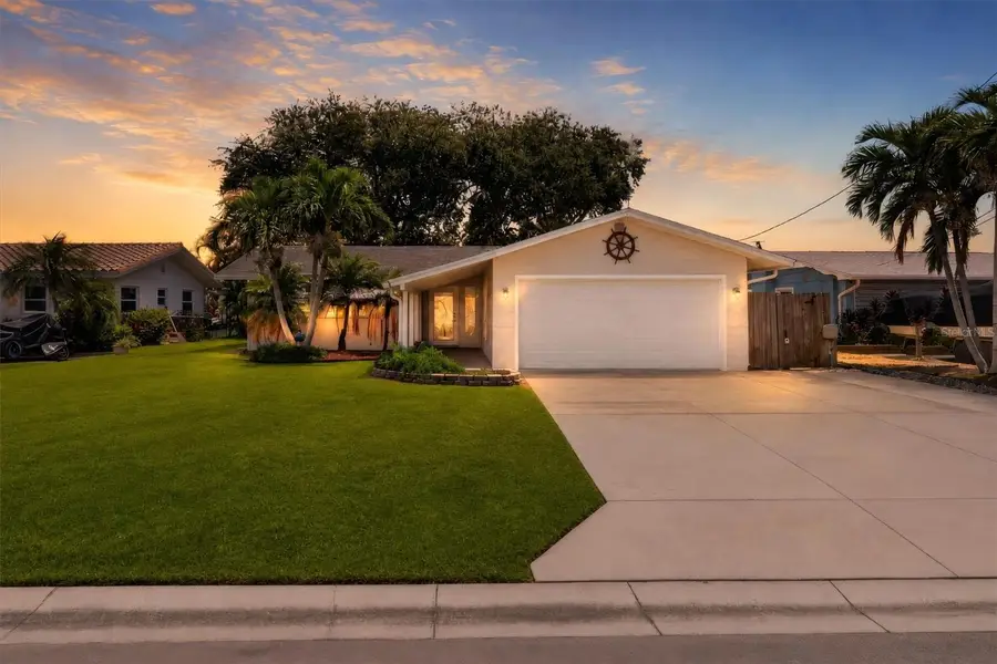 541 Lillian Drive, Madeira Beach, FL 33708 - #2
