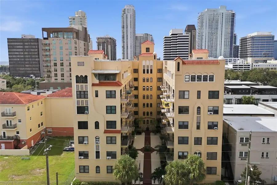 130 4th Avenue N #504, Saint Petersburg, FL 33701 - #2