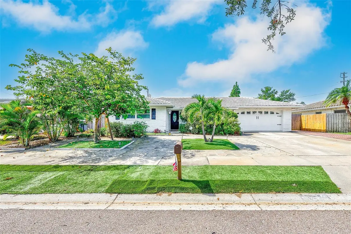 11288 60th Avenue, Seminole, FL 33772 - #1