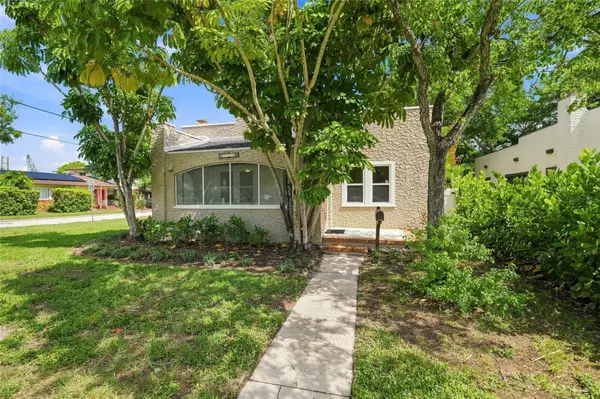 4595 9th Avenue N, ST PETERSBURG, FL 33713