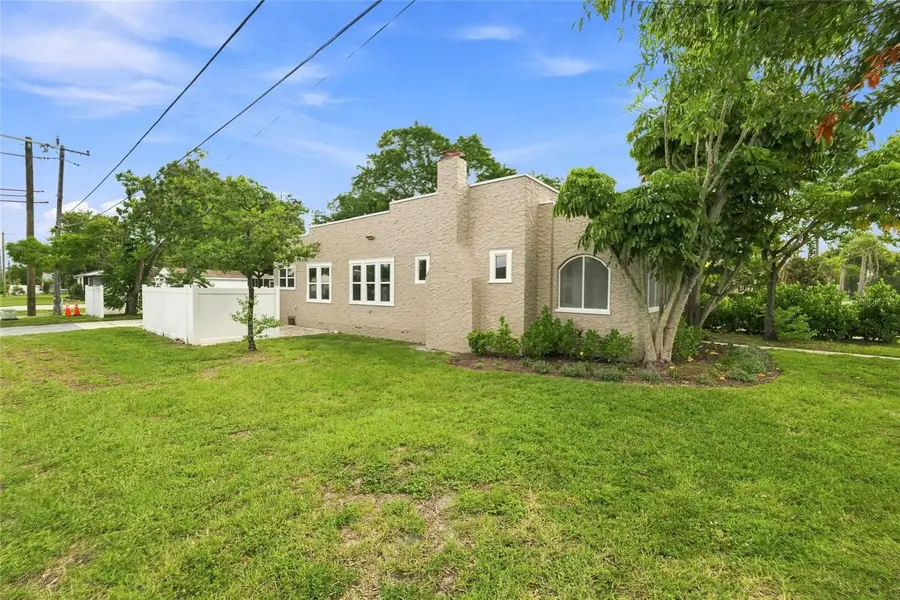 4595 9th Avenue N, Saint Petersburg, FL 33713 - #3