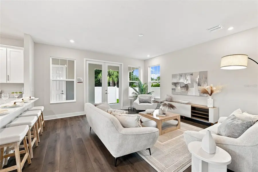 5633 Dartmouth Avenue N, Saint Petersburg, FL 33710 - #3