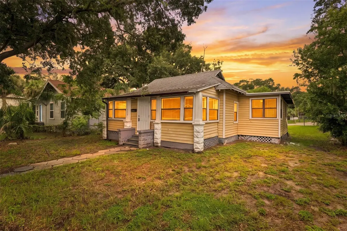 1521 12th Street S, Saint Petersburg, FL 33705 - #1