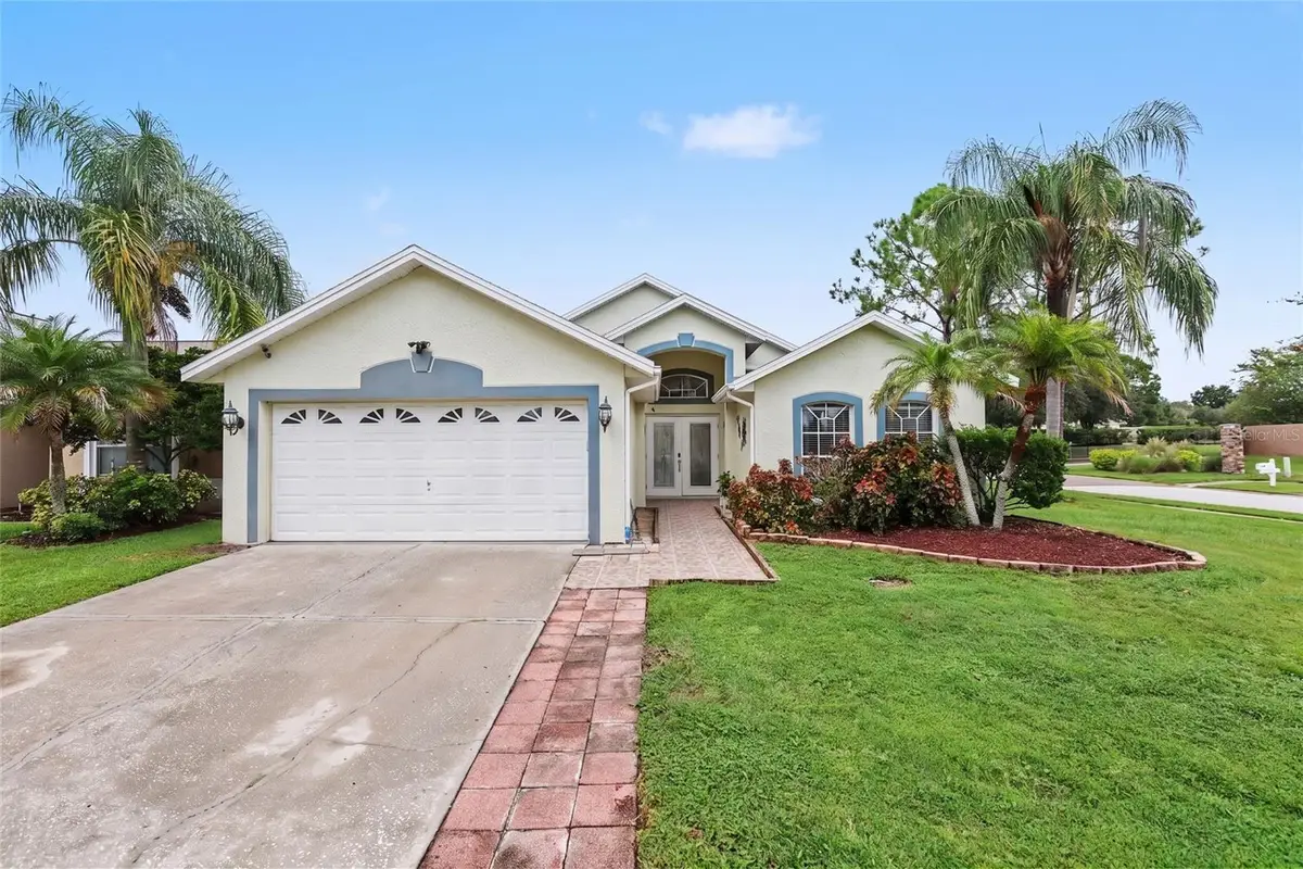 1102 Vinetree Drive, Brandon, FL 33510 - #1