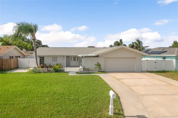 13900 89th Avenue, SEMINOLE, FL 33776
