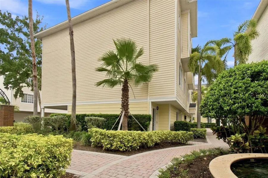 9801 Meadow Field Circle, Tampa, FL 33626 - #3