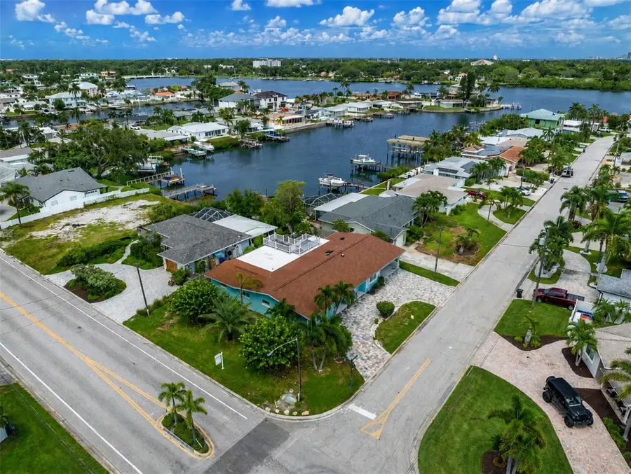 7891 4th Avenue S, Saint Petersburg, FL 33707 - #2