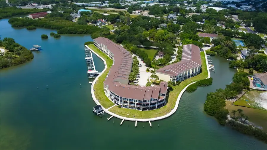 129 Brent Circle, Oldsmar, FL 34677 - #2
