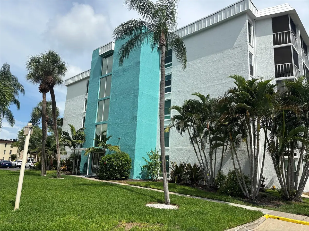 4910 38th Way S #411, Saint Petersburg, FL 33711 - #1