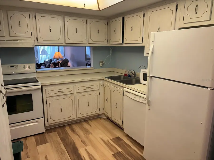 4910 38th Way S #411, Saint Petersburg, FL 33711 - #3