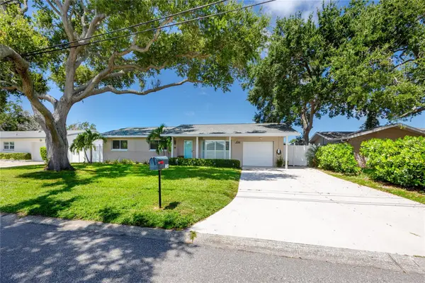 1744 Harbor Circle E, LARGO, FL 33770