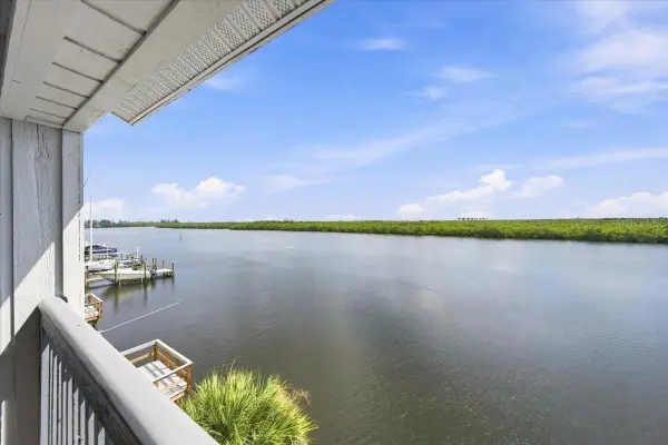 817 B Bahia Del Sol Drive #40, RUSKIN, FL 33570