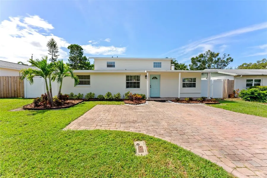 3298 21st Avenue Sw, Largo, FL 33774 - #2