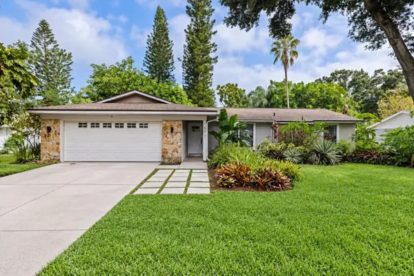 1671 Castlewood Lane, PALM HARBOR, FL 34683