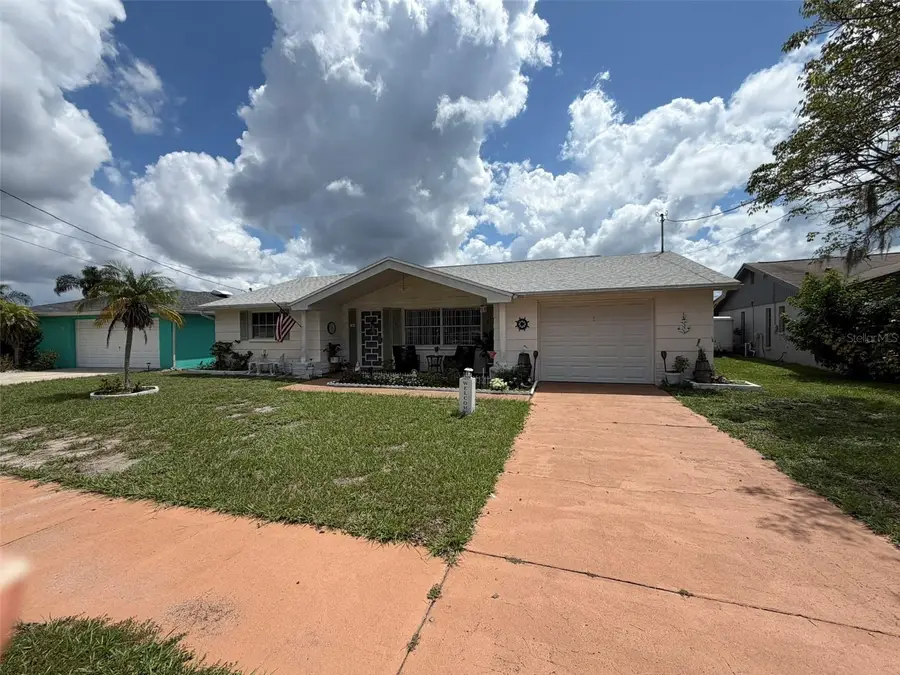 1332 Flotilla Drive, Holiday, FL 34690 - #2