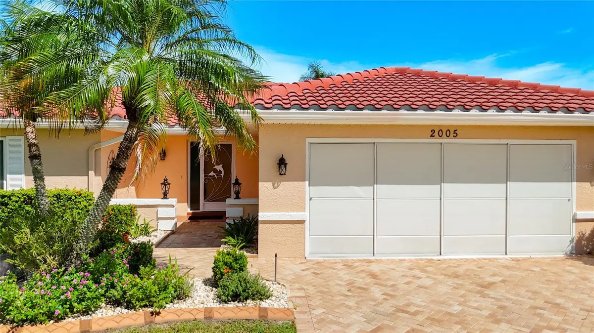 2005 New Bedford Drive, Sun City Center, FL 33573 - #1
