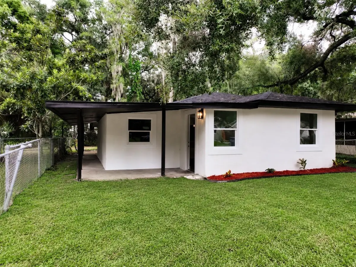 919 W Hiawatha Street, Tampa, FL 33604 - #1