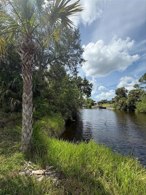 2265 Cedarwood Street, PORT CHARLOTTE, FL 33948
