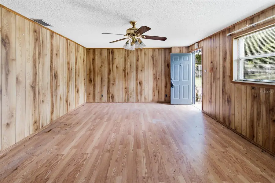 909 Alicia Avenue #1/2, Tampa, FL 33604 - #3