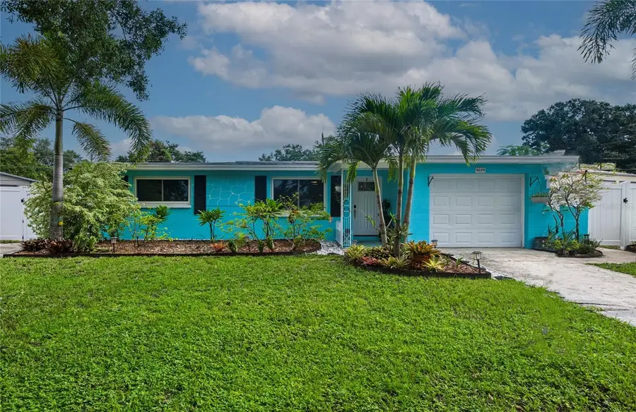 9029 Leisure Lane N, Largo, FL 33773 - #2
