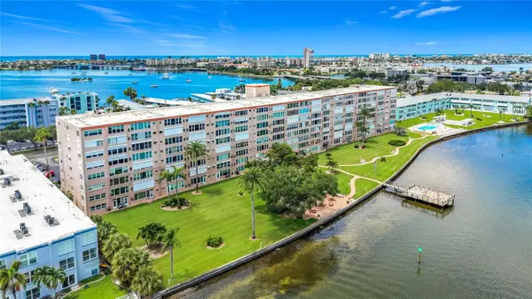 1847 Shore Drive S #805, SOUTH PASADENA, FL 33707