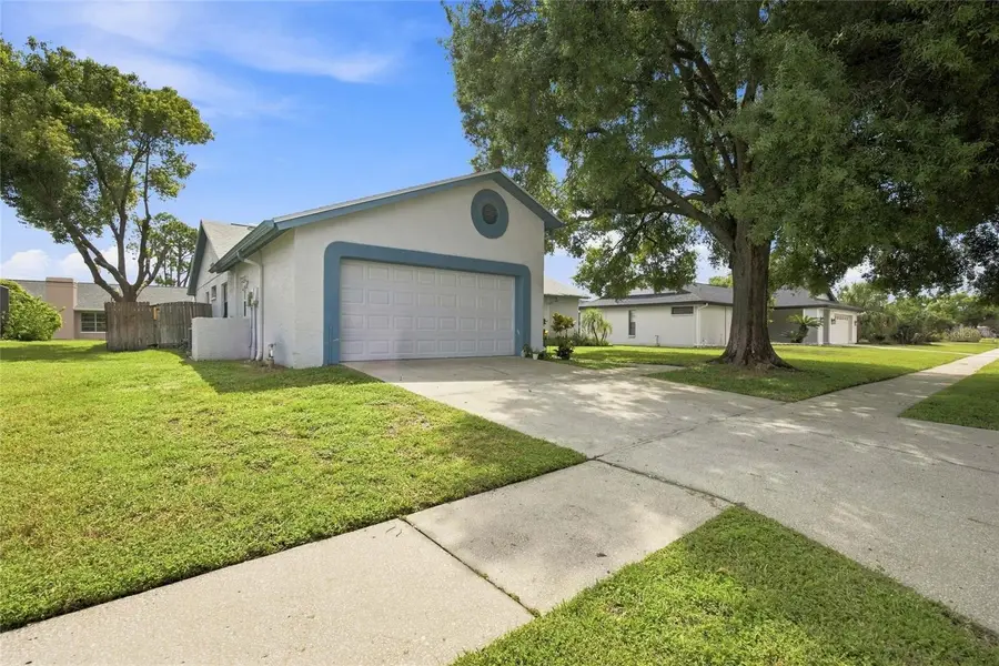3810 Sarazen Dr, New Port Richey, FL 34655 - #2