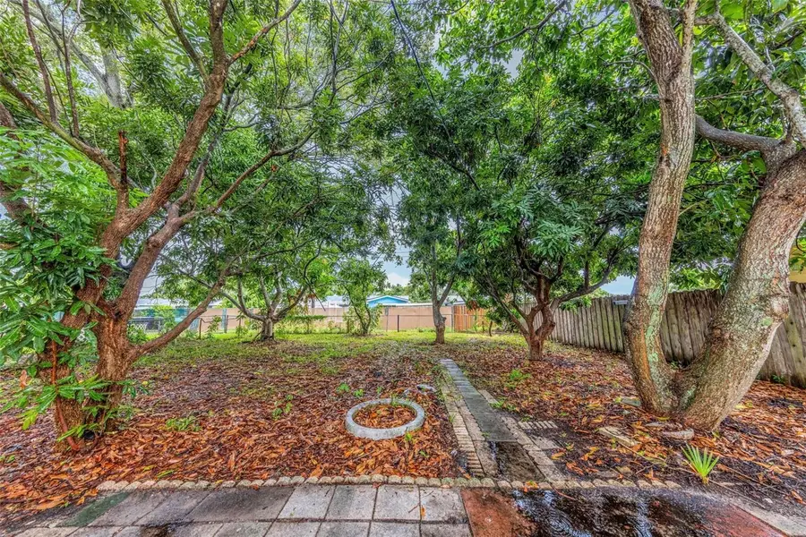 5621 11th Avenue N, Saint Petersburg, FL 33710 - #3