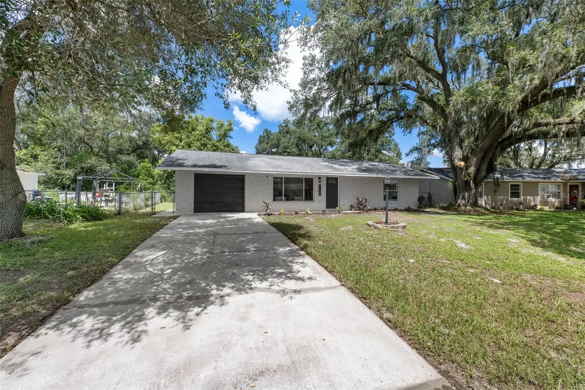 39528 Meadowood Loop, Zephyrhills, FL 33542 - #1