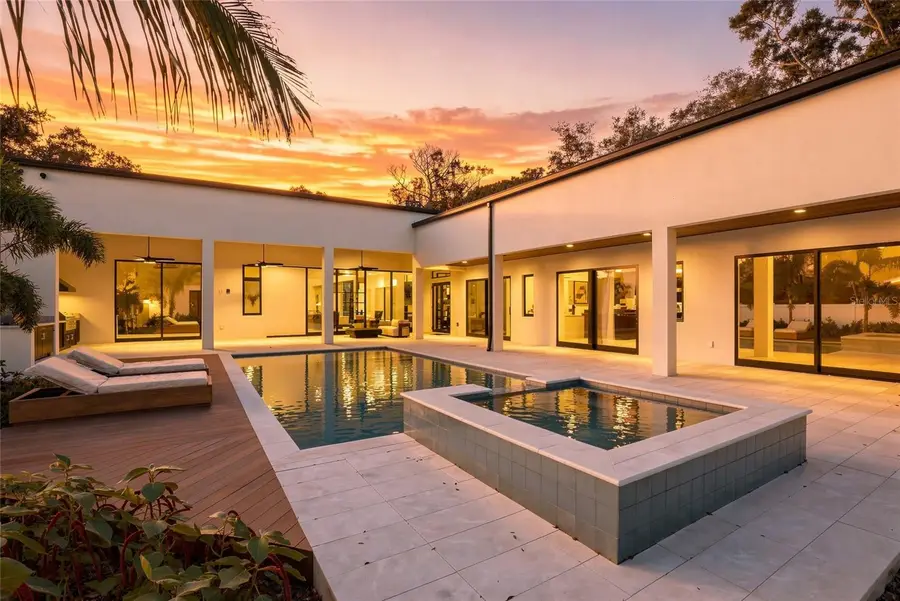 10040 59th Avenue N, Saint Petersburg, FL 33708 - #3