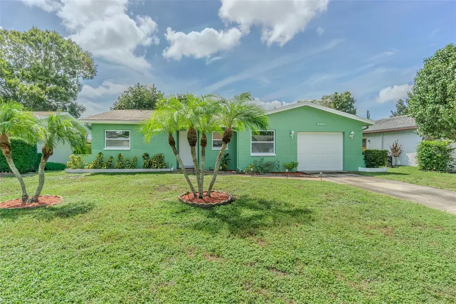 6924 300th Avenue N, Clearwater, FL 33761 - #2