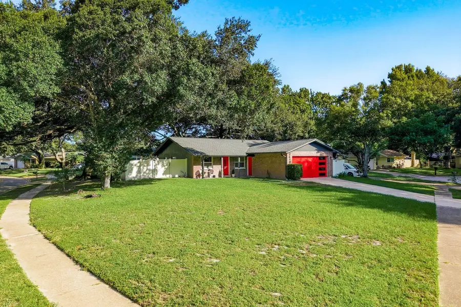 1410 Vale Court, Dunedin, FL 34698 - #2