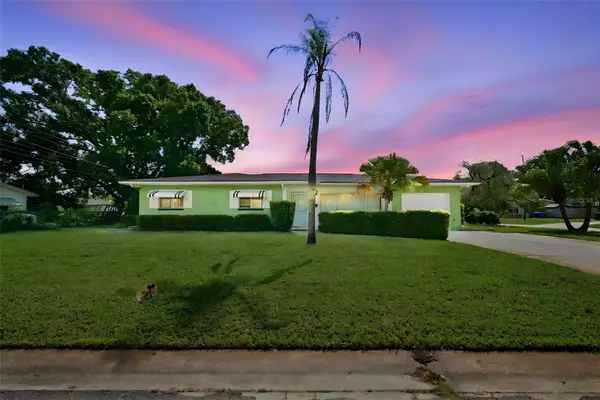 2101 Winchester Road N, ST PETERSBURG, FL 33710