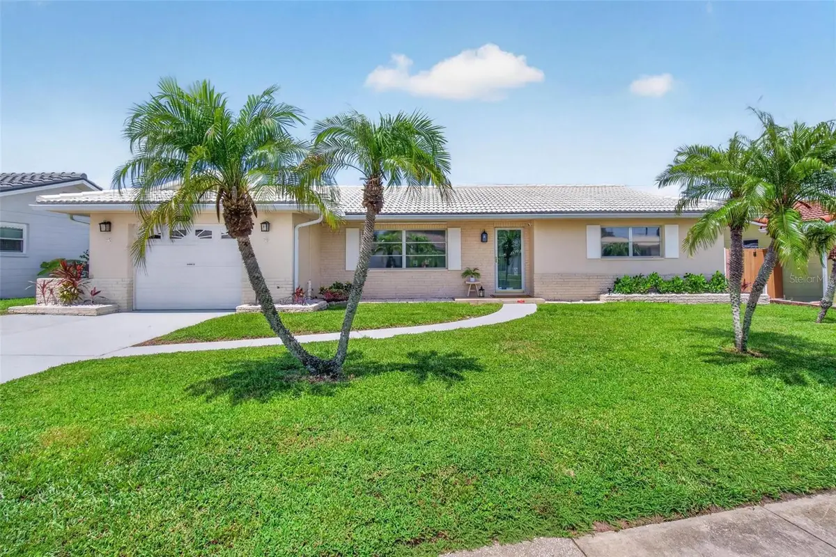 11225 59th Avenue, Seminole, FL 33772 - #1