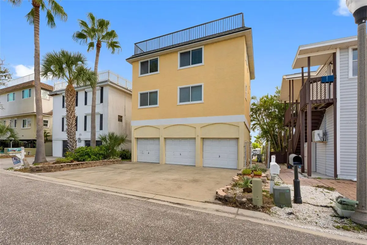 18105 1st Street E, Redington Shores, FL 33708 - #1