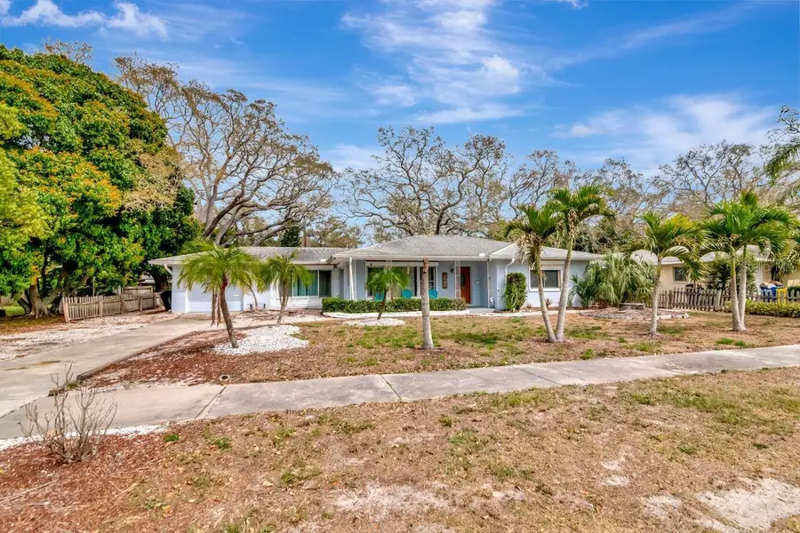 305 Baker Avenue, Clearwater, FL 33755 - #2