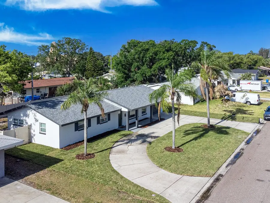 352 79th Avenue Ne, Saint Petersburg, FL 33702 - #3