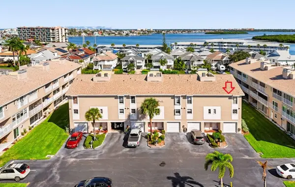 255 Capri Circle N #22, TREASURE ISLAND, FL 33706