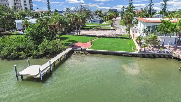 15601 Redington Drive, REDINGTON BEACH, FL 33708