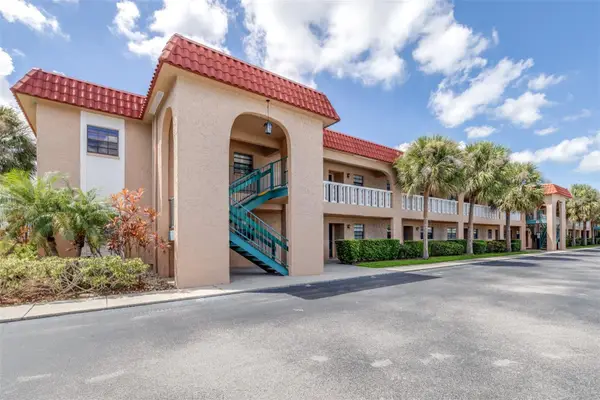 1750 Belleair Forest Drive #A8, BELLEAIR, FL 33756