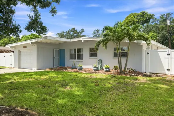 11610 116th Street, SEMINOLE, FL 33778