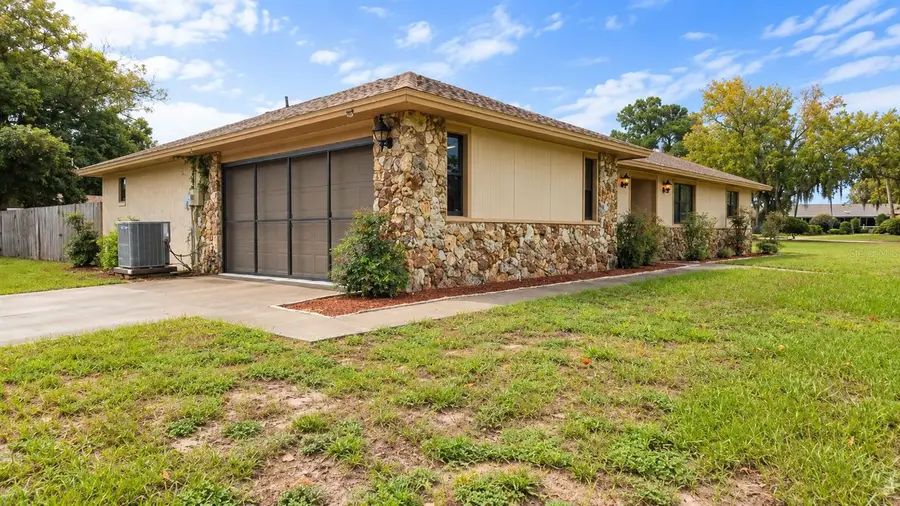 35025 Raintree Dr, Fruitland Park, FL 34731 - #2
