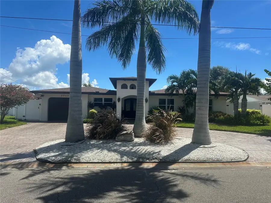 3943 14th Way Ne, Saint Petersburg, FL 33703 - #2