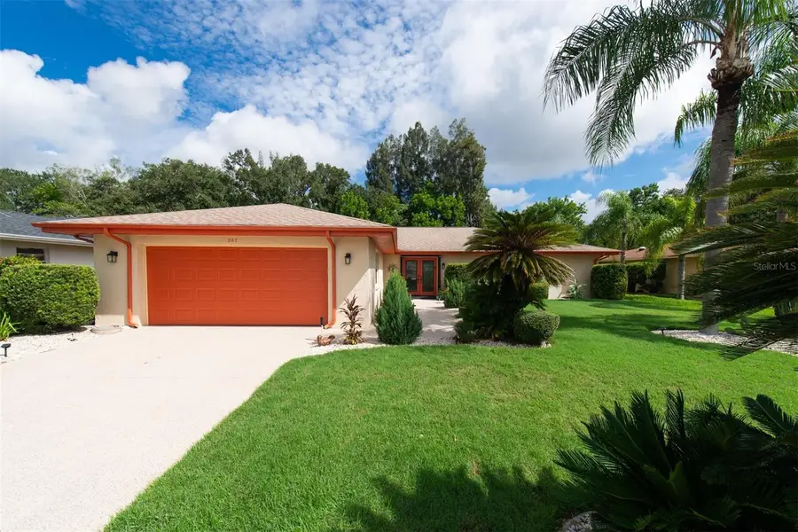207 Amesbury Circle, Sun City Center, FL 33573 - #2