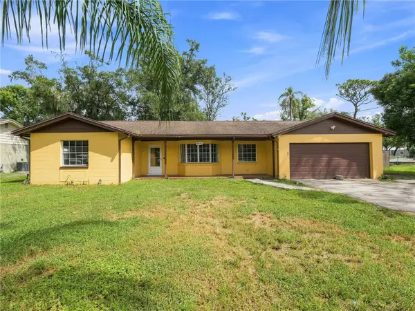 8906 E Lanway Drive, TAMPA, FL 33637